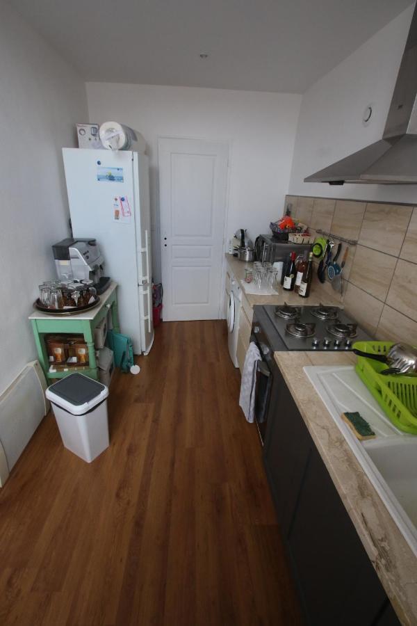 Super Appartement Avec Belle Luminosite En Plein Centre Ville De Sisteron Exterior photo